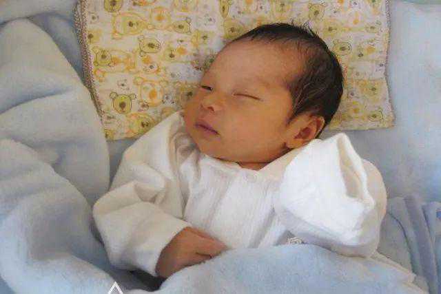 想避免腹中胎儿出现“畸形”，孕期要做好这些事，别心大忽视了